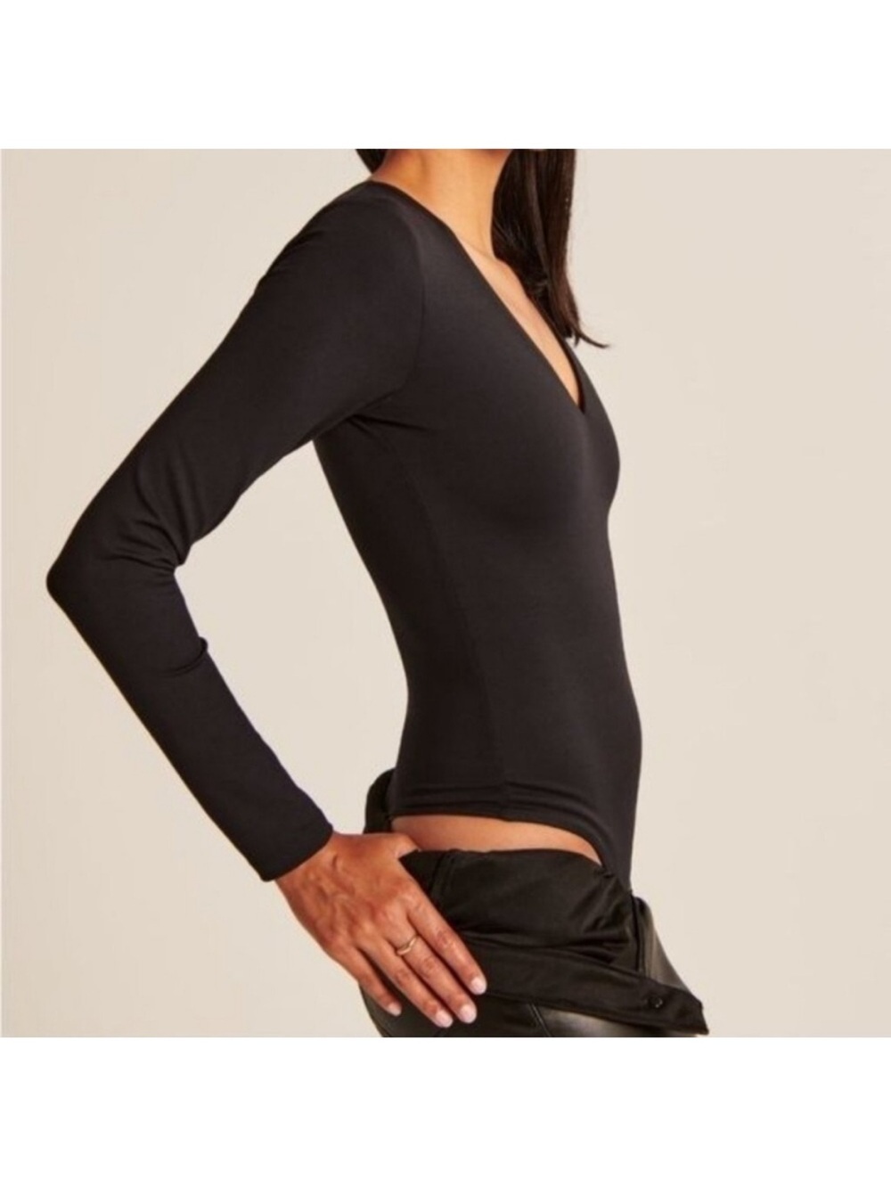 Abercrombie & Fitch Soft A&F V-Neck Long Sleeve Bodysuit M Black
